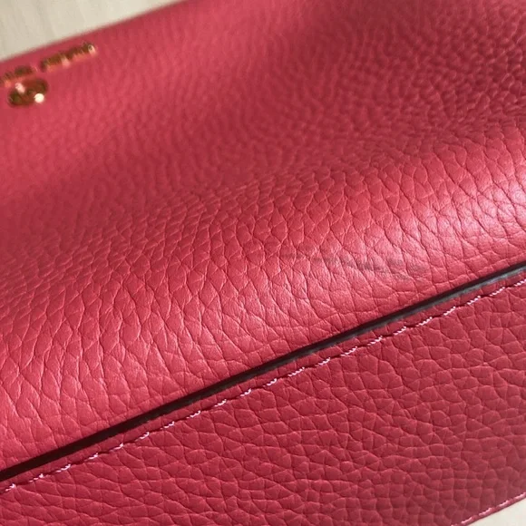 EUC Michael Kors Jet Set Charm Large Zip Travel Pouch, light berry sorbet